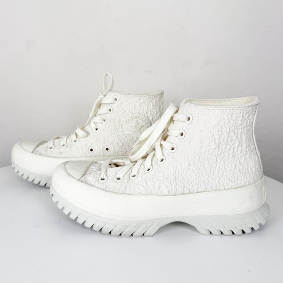 Converse Chuck Taylor All Star High Lugged 2.0 All Terrain Sneaker - Picture 7 of 10